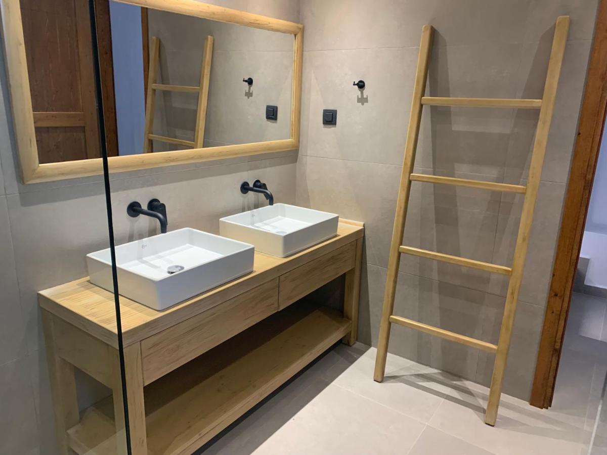 Cato Agro 5, Seafront Villa With Private Pool Afiartis 외부 사진